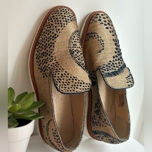 Free People Snake Eyes Metallic Woven Loafers – Gold/Navy – Size 38